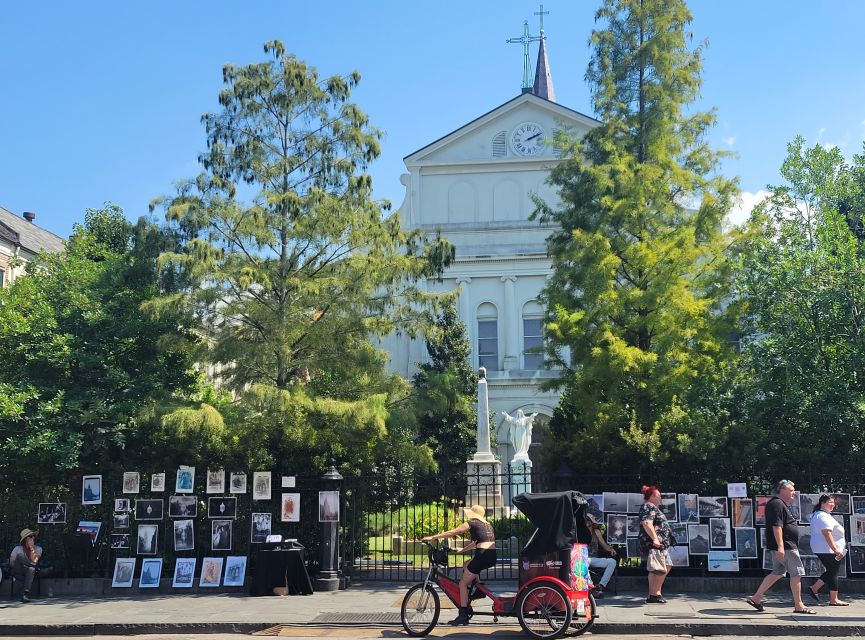 New Orleans: Movie and TV Show Tour - Jackson Square and the Old Ursuline Convent