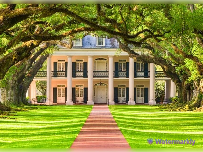 New Orleans: Oak Alley Plantation and Katrina City Tour - Cemeteries explain a very practical New Orleans tradition