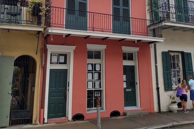 New Orleans Original True Crime Pub Crawl - How the six planned stops shape the evening