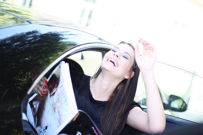 New Orleans Private Luxury Airport Transfer to Downtown Hotels - Sedan or SUV for a group of four