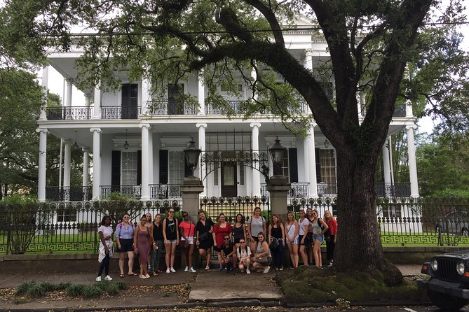 New Orleans Small-Group Garden District Walking Tour - Pace, comfort, and the sidewalks