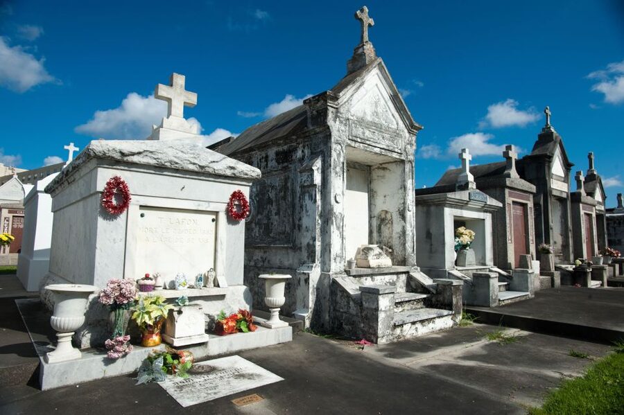 New Orleans: St. Louis Cemetery #3 Guided Walking Tour - Planning your 90 minutes in the cemetery