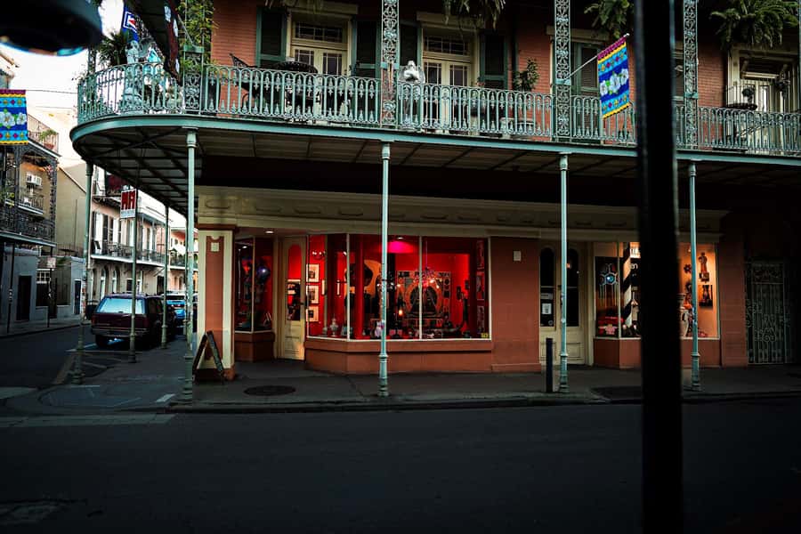 New Orleans: True Crime Pub Crawl - A dark start in the French Quarter