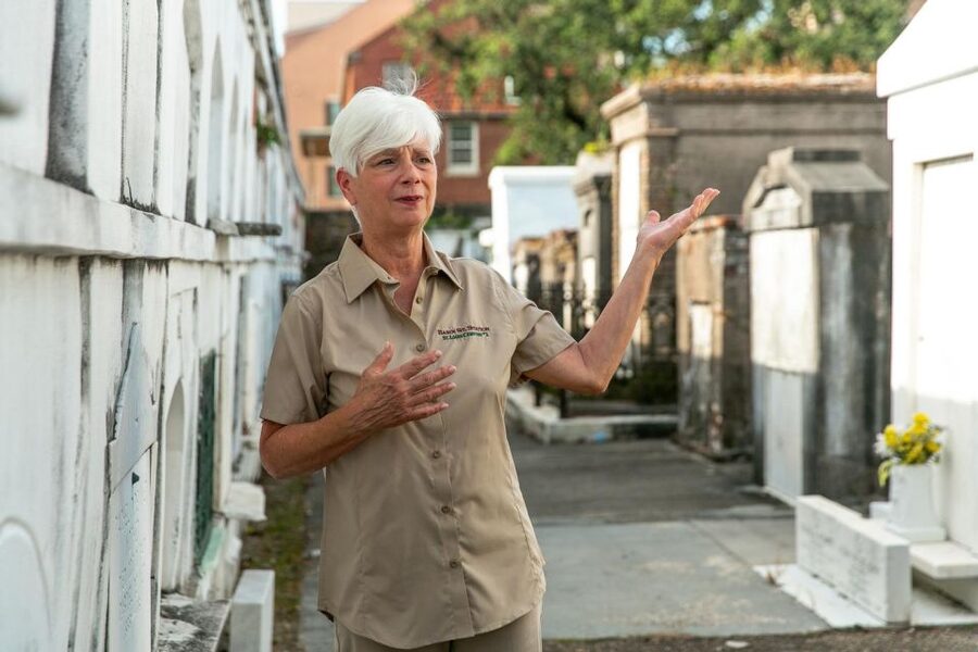 New Orleans: Walking Tour Inside St. Louis Cemetery No. 1 - Marie Laveau’s tomb and the stories around it