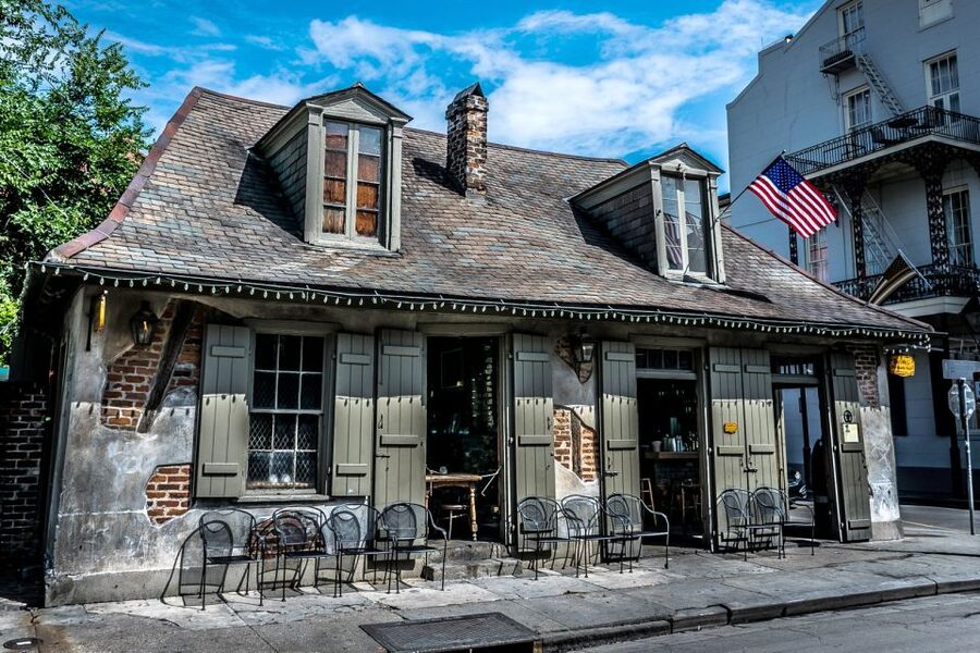 New Orleans: Wicked History Walking Tour with a Local Witch - Who should book this walk?