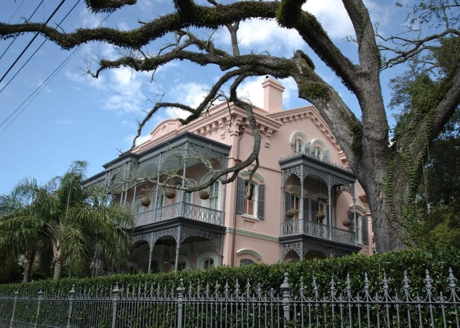 New Orleans: Witches Coven Garden District Walking Tour - Walking through the Garden District’s witchcraft homes