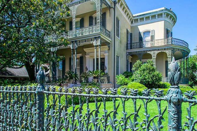 NOLA's BIG 4 PRIVATE CITY TOUR - NO GHOST, ONLY FACTS! - A private SUV changes the pace and feel