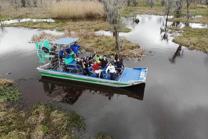 Oak Alley Plantation and Small Airboat Tour from New Orleans - Arriving at Oak Alley Plantation