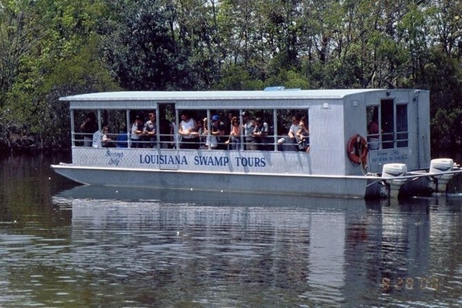 Oak Alley Plantation and Swamp Boat Tour from New Orleans - Two Louisiana worlds in one long day