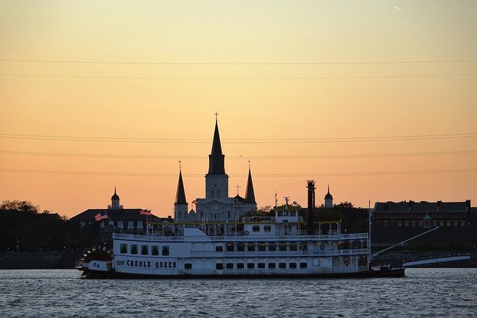 Paddlewheeler Creole Queen Jazz Dinner Cruise in New Orleans - The two-hour Mississippi River route