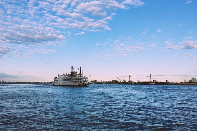 Paddlewheeler Creole Queen Jazz Dinner Cruise in New Orleans - The promenade deck after dark