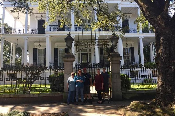 Private Garden District Walking Tour With Lafayette Cemetery No 1 - The private price and the value for groups