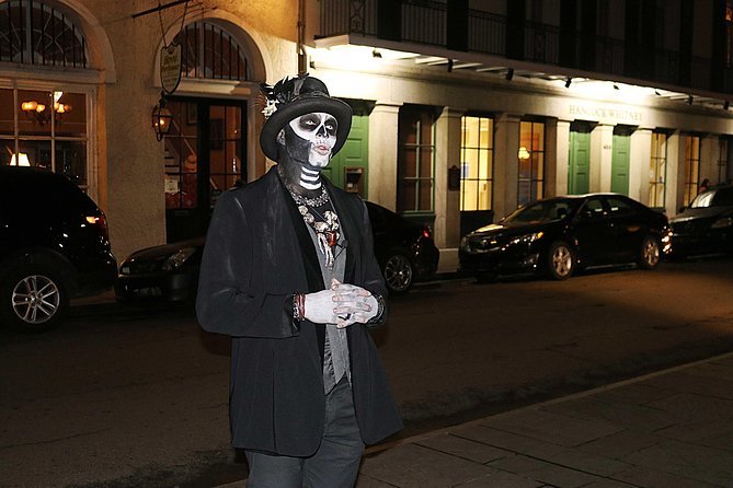 Private Ghost, Voodoo and Vampire Tour - Jackson Square and the public face of New Orleans