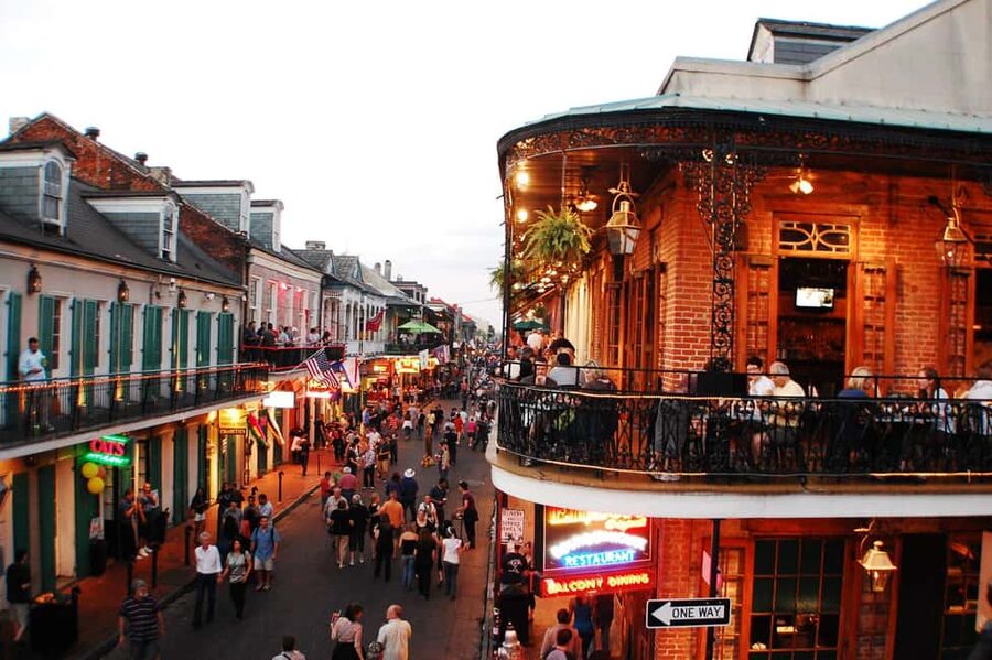 Private New Orleans Panoramic: With Drink and Souvenir - Key points to know before booking