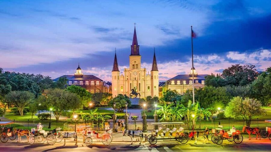 Private New Orleans Panoramic: With Drink and Souvenir - A fast route into New Orleans culture