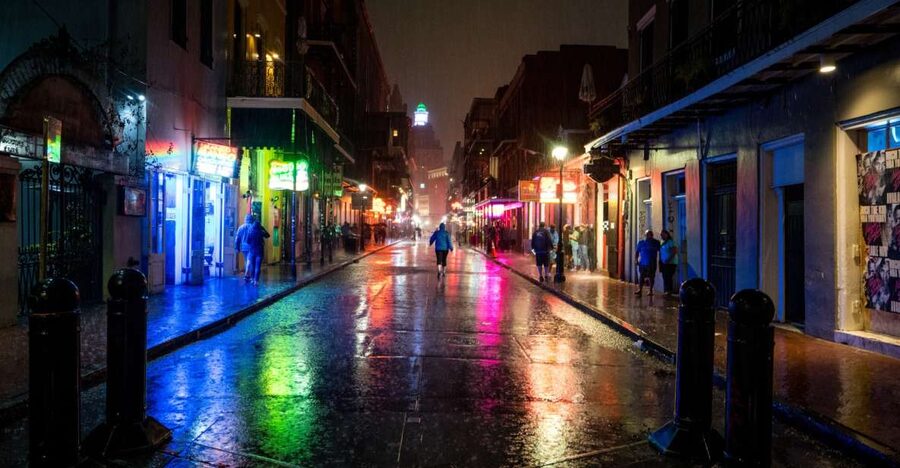 Self Guided Audio Ghost Tour in New Orleans in 6 Languages - Is $5 a good value in New Orleans?