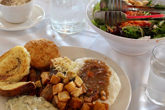 Sunday Jazz Brunch Cruise in New Orleans - A paddle-wheel boat with more to see than the shoreline