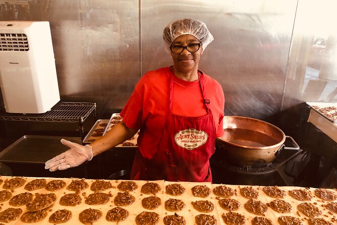 The Premier New Orleans Food Tour - What the guide adds to the meal